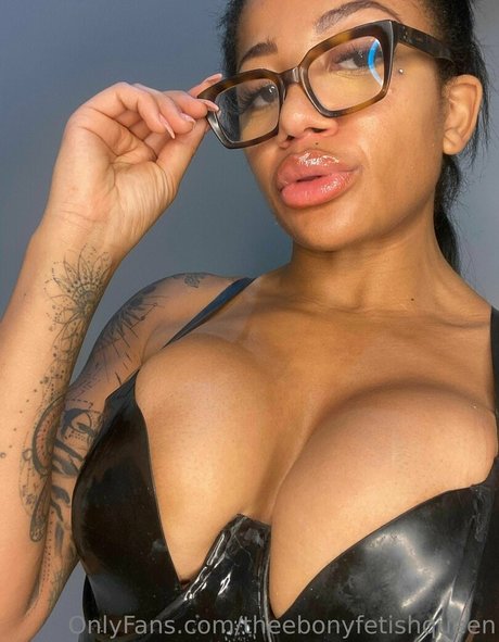 kikiluxxxe leaks onlyfans porn