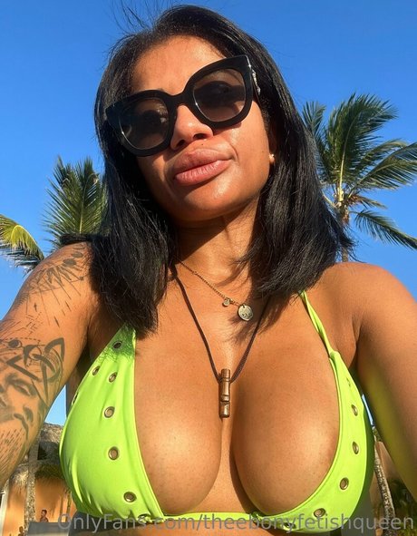 kikiluxxxe onlyfans porn nude