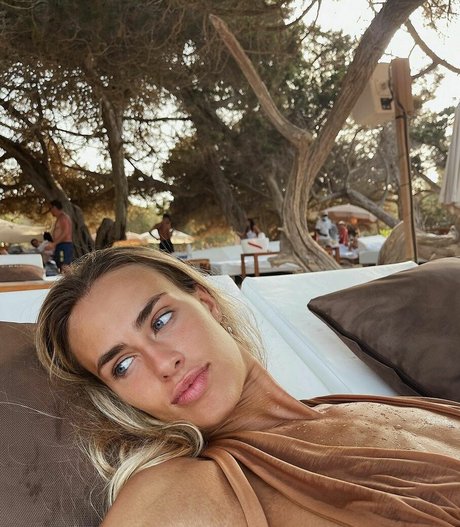 Meeryo7 onlyfans naked leak