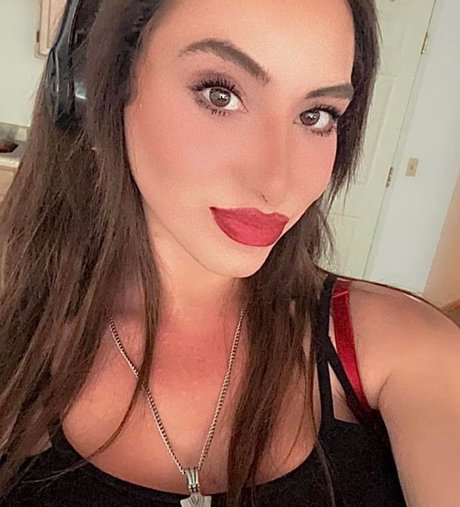 Micaila xxx onlyfans