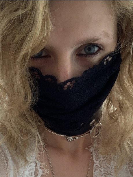 BibiSilverBerry feet onlyfans