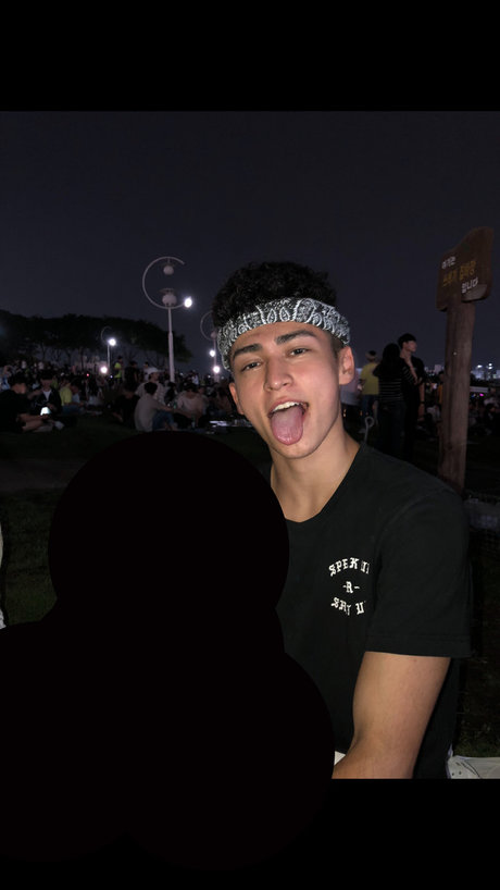 Charlie Lyons onlyfans pic