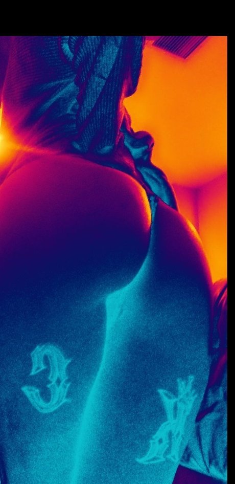 Tlea Teaspoon onlyfans leak ass