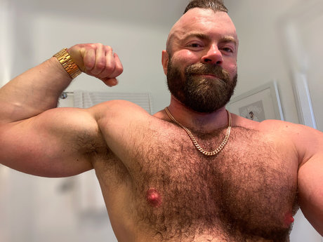 MindFoxxx Muscle onlyfans pictures