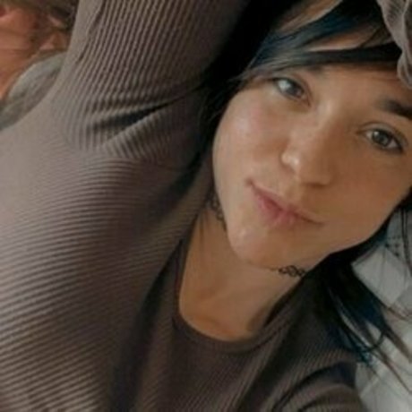 Mabelwellness Trainer nude onlyfans leaks