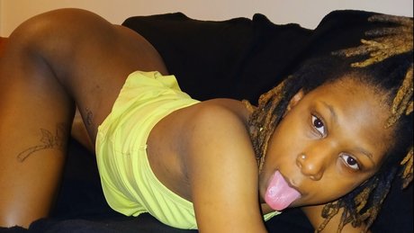 Carah Caramel nude onlyfans leak