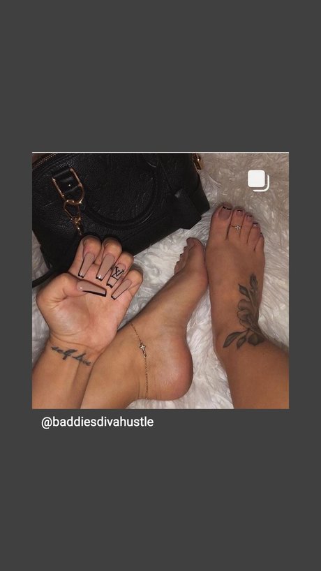 Giselle Monroe onlyfans leak ass