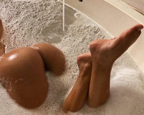 Mili Cohen onlyfans nude pictures