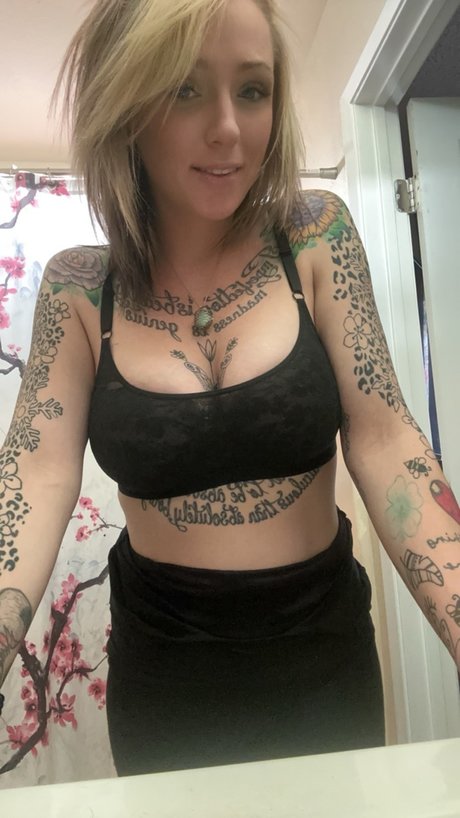 Bailey James nude onlyfans leak