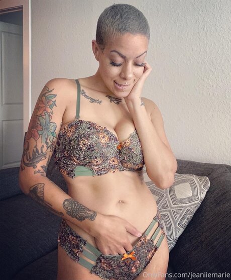 Jeanie Marie porn leaked onlyfans