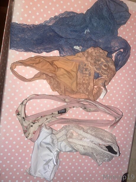 Mireia only fans xxx