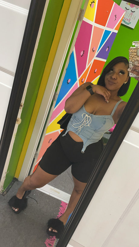 Tingzzz onlyfans explicit content