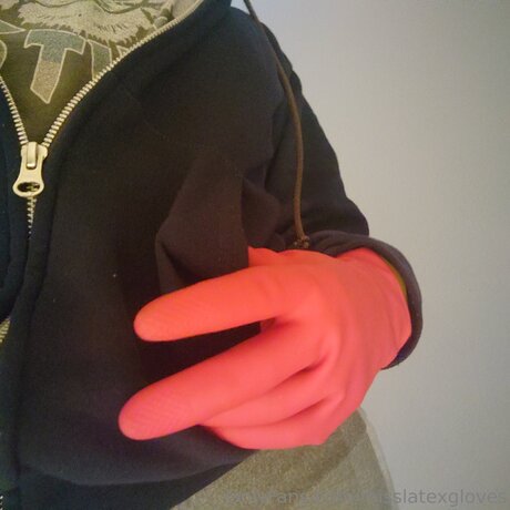 Miss Latex GLoves leaked onlyfans photos