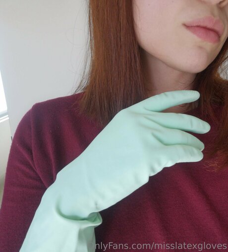 Miss Latex GLoves only fans pictures