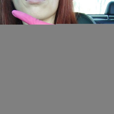 Miss Latex GLoves onlyfans boobs