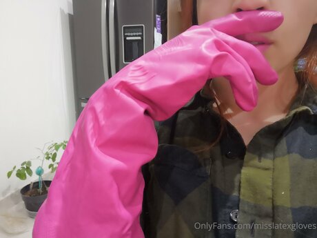 Miss Latex GLoves sex onlyfans