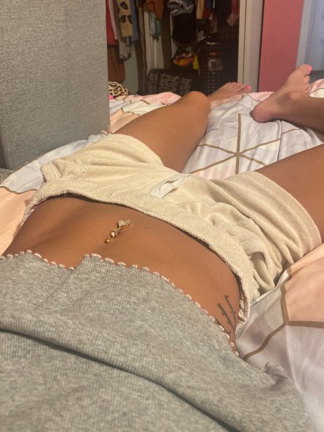 _Jennifer_ onlyfans model images