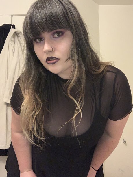 curvy star onlyfans nude gallery