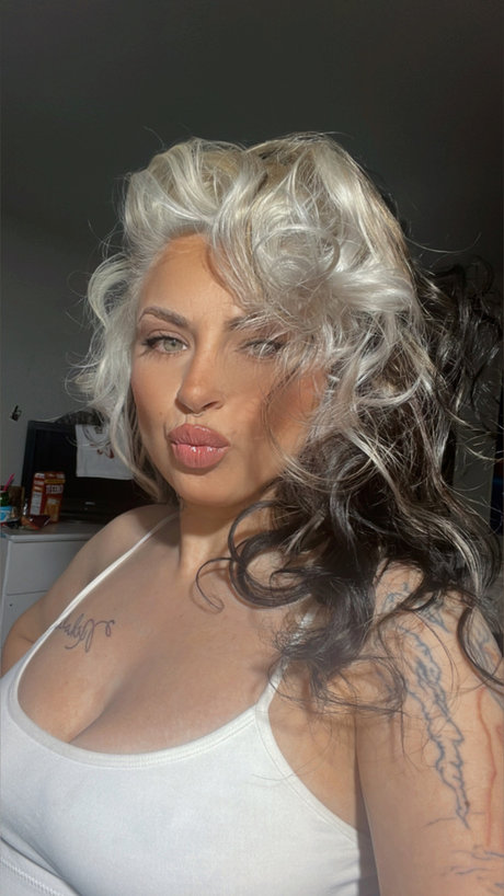 Samantha Hennagir onlyfans leaks nude