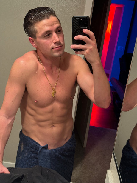 Jay Romero onlyfans pics