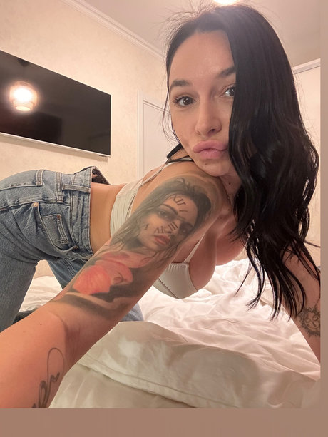 beatrice onlyfans nude pics