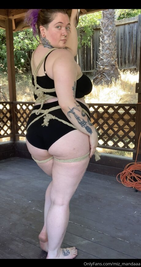 miz mandaaa nude leaked onlyfans