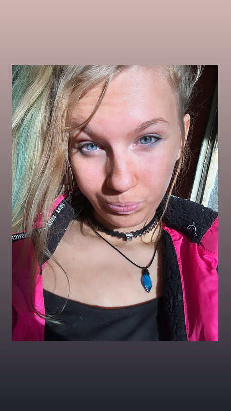 Hollie star_ onlyfans free