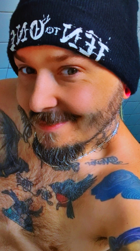 moosedroppings onlyfans model images