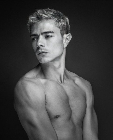 JAKE PRICE onlyfans strip tease