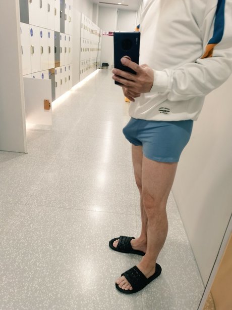 Moshu is on onlyfans