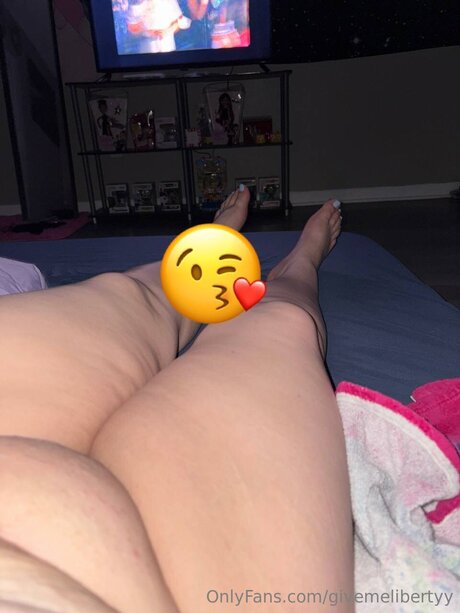Pretty Pink Pussy_ onlyfans leaks nudes
