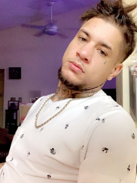 FreakyD33k onlyfans lesk