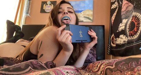 Spooks_ naked onlyfans leak