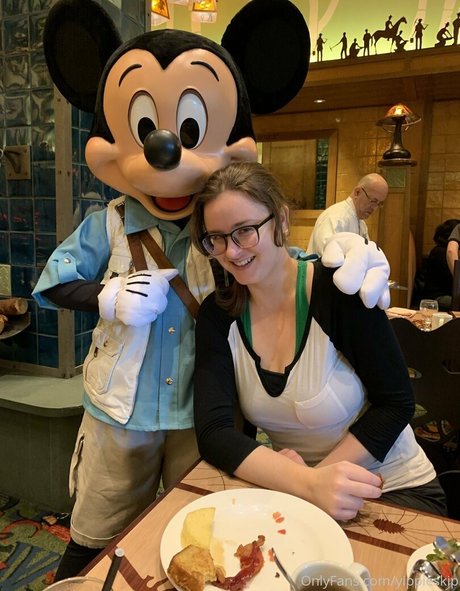 mom feet onlyfans exclusive visual