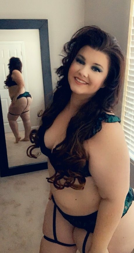 CrystalMcbootay porn onlyfans