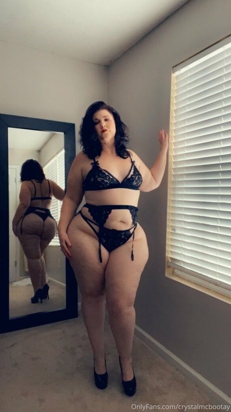 CrystalMcbootay onlyfans photos