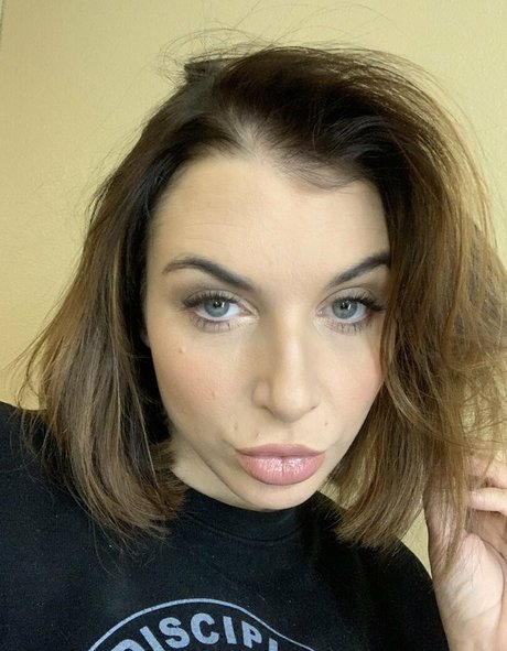 itsivylebelle naked onlyfans