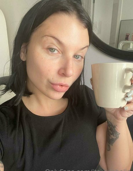 itsivylebelle onlyfans naked porn