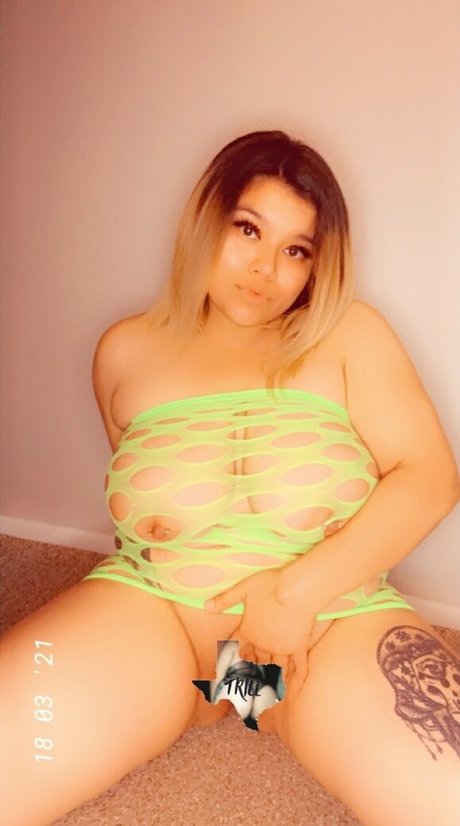 busty lingerie onlyfans beautiful nude glimpse