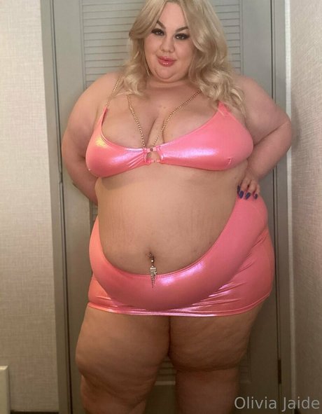 oliviajaide onlyfans topless