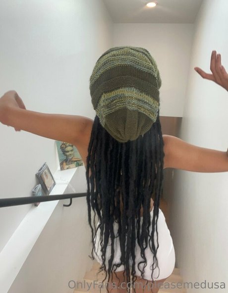 pleasemedusa naked onlyfans