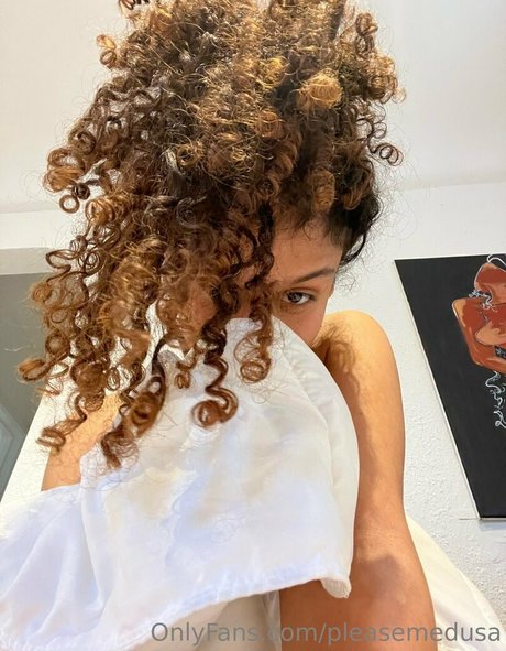 pleasemedusa onlyfans sexy