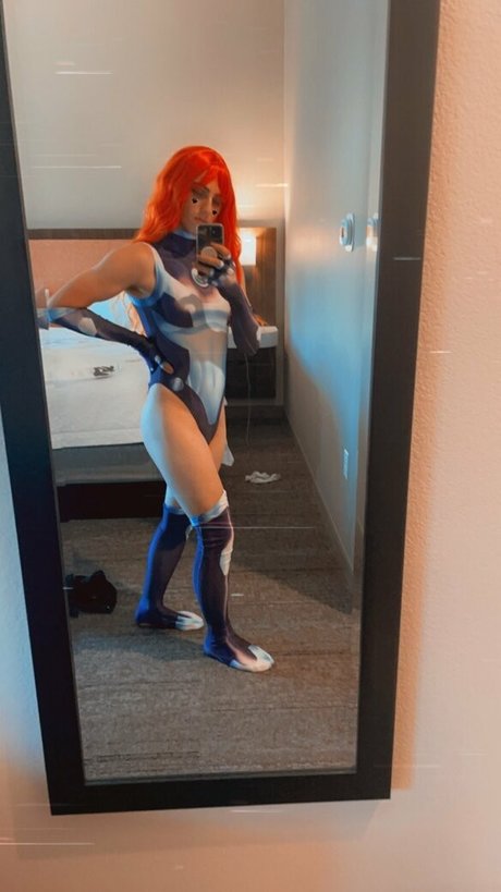 starfruitxx onlyfans strip tease