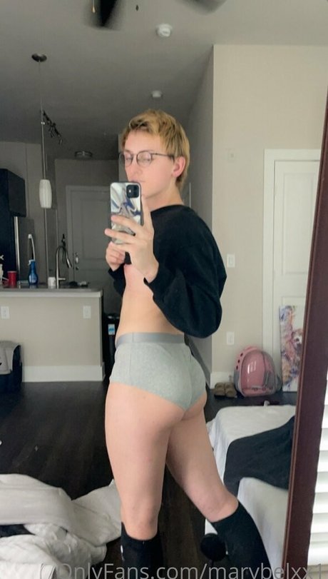 starfruitxx only fans nude leaks