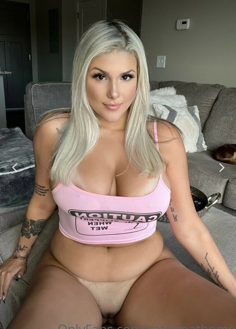 Caterina Thom strip onlyfans