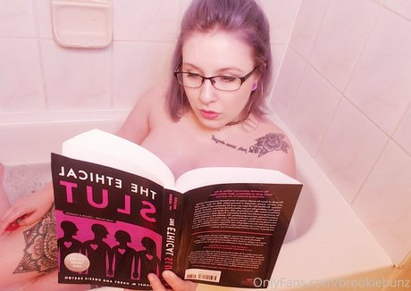 brookiebunz nude only fans