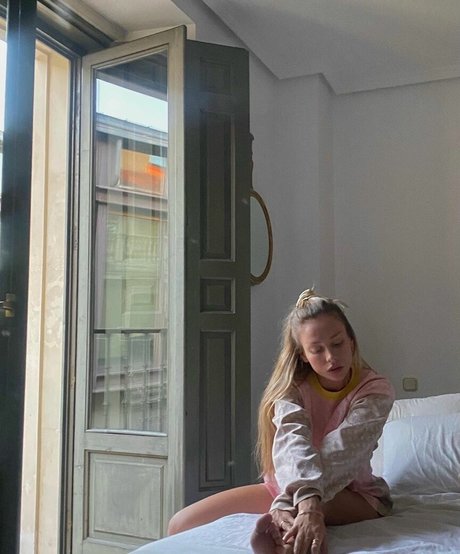 Ester Exposito onlyfans de