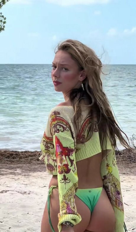 Ester Exposito naked onlyfans