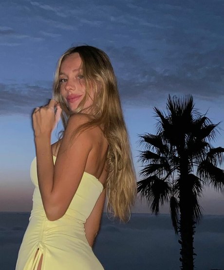 Ester Exposito onlyfans topless