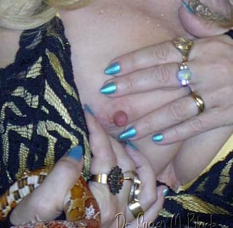 Dr Susan Block onlyfans model photo